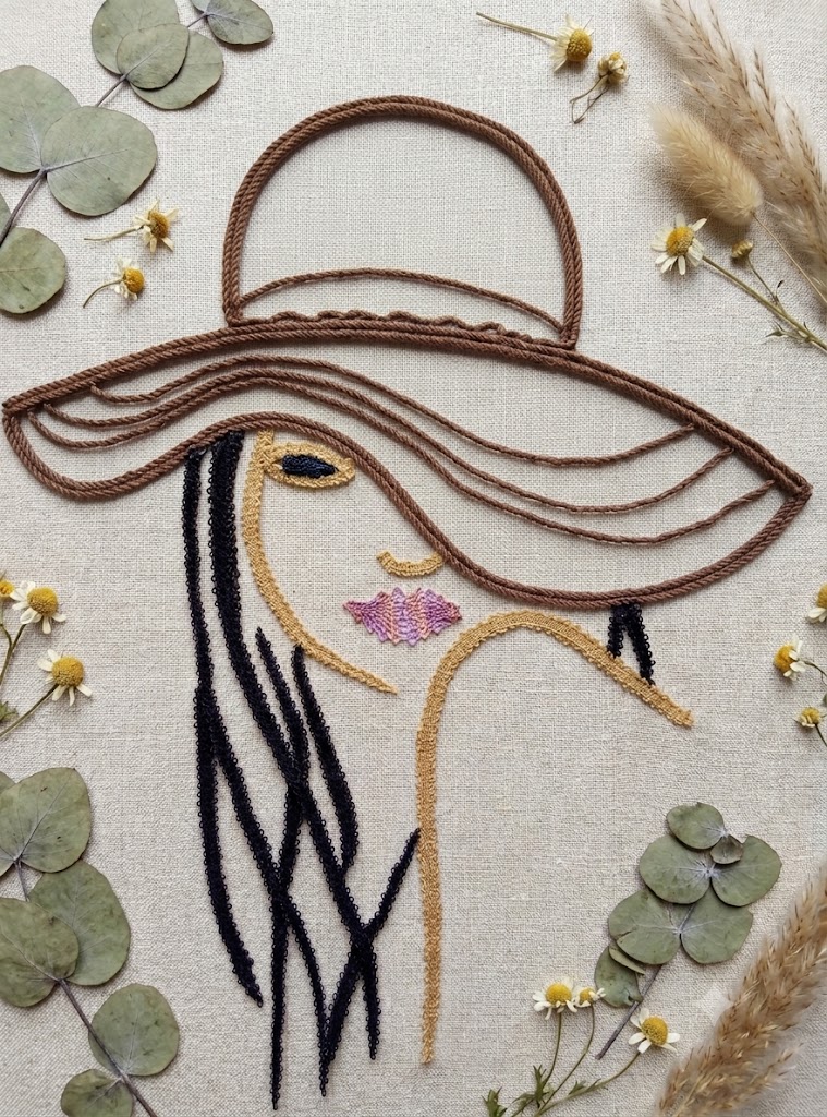 photo femme au chapeau nvel